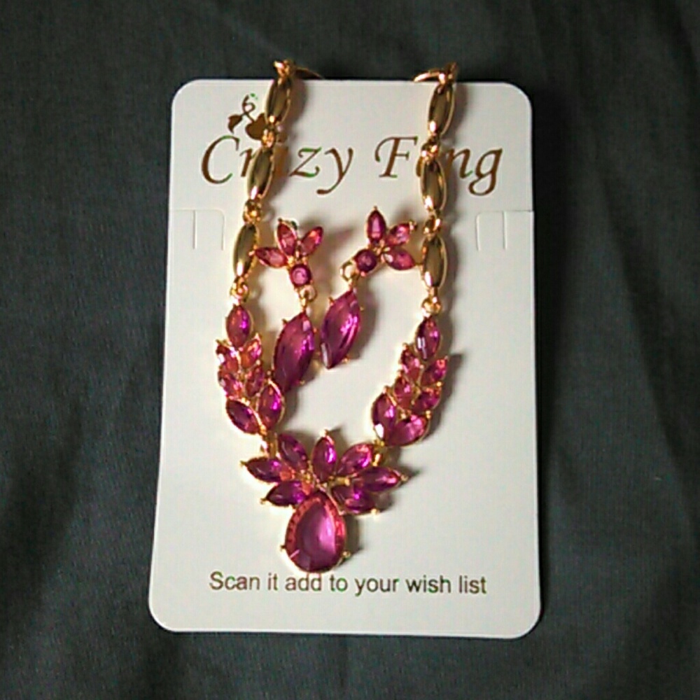 🌟Buy2Get1Free🌟Very Pretty Necklace and Earrings